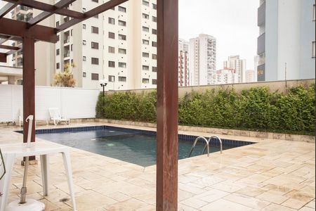 Apartamento à venda com 84m², 2 quartos e 2 vagasÁrea comum - Piscina
