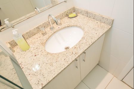 Apartamento à venda com 84m², 2 quartos e 2 vagasBanheiro