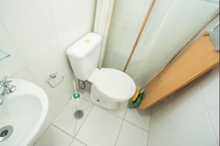 Apartamento à venda com 84m², 2 quartos e 2 vagasBanheiro de Serviço
