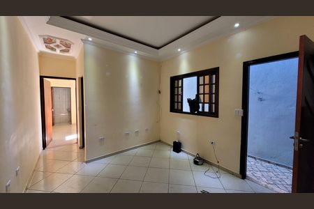 Sala de casa para alugar com 2 quartos, 130m² em Jardim Moraes, Itaquaquecetuba
