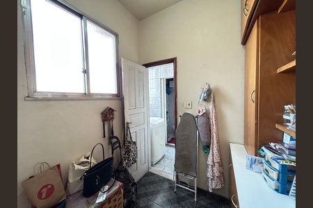 Apartamento à venda com 64m², 2 quartos e sem vagaQuarto de Serviço