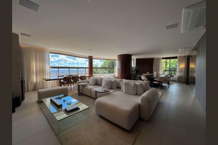 Apartamento à venda com 250m², 4 quartos e 4 vagas Apartamento à venda com 250m², 4 quartos e 4 vagasSala