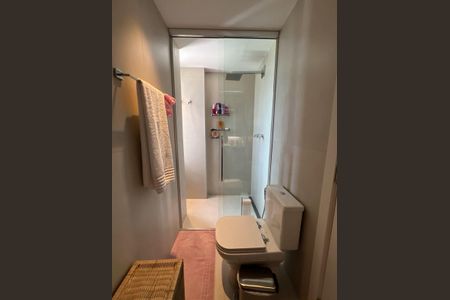 Apartamento à venda com 250m², 4 quartos e 4 vagas Apartamento à venda com 250m², 4 quartos e 4 vagasSuíte 4
