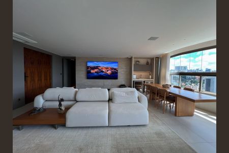 Apartamento à venda com 250m², 4 quartos e 4 vagas Apartamento à venda com 250m², 4 quartos e 4 vagasSala