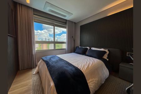 Apartamento à venda com 250m², 4 quartos e 4 vagas Apartamento à venda com 250m², 4 quartos e 4 vagasSuíte 4