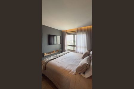 Apartamento à venda com 250m², 4 quartos e 4 vagas Apartamento à venda com 250m², 4 quartos e 4 vagasSuíte master