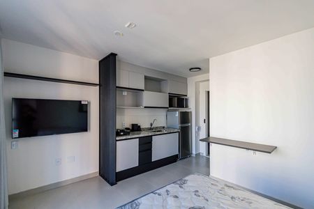 Cozinha de apartamento para alugar com 1 quarto, 26m² em Barra Funda, São Paulo
