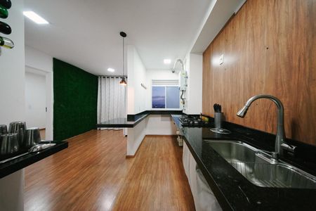 Apartamento à venda com 45m², 2 quartos e sem vaga Apartamento à venda com 45m², 2 quartos e sem vagaCozinha e Área de Serviço