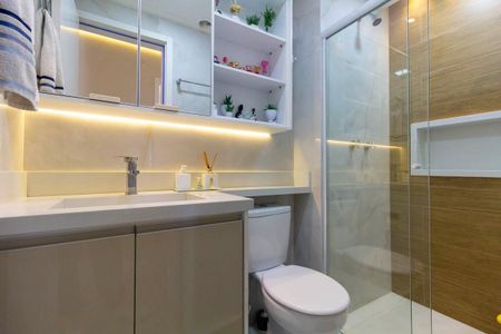 Apartamento à venda com 63m², 2 quartos e 1 vaga Apartamento à venda com 63m², 2 quartos e 1 vagaBanheiro 2