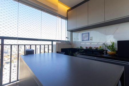 Apartamento à venda com 63m², 2 quartos e 1 vaga Apartamento à venda com 63m², 2 quartos e 1 vagaVaranda