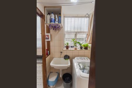 Apartamento à venda com 94m², 3 quartos e 1 vagaÁrea de Serviço
