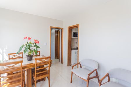 Sala de apartamento à venda com 3 quartos, 94m² em Sagrada Família, Belo Horizonte