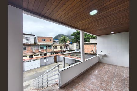 Casa para alugar com 150m², 4 quartos e 5 vagas
