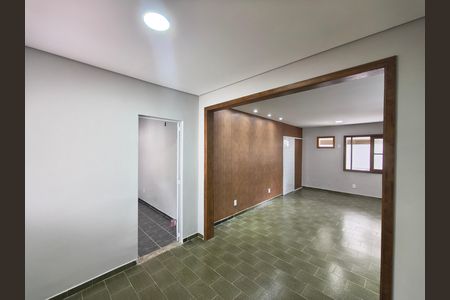 Casa para alugar com 150m², 4 quartos e 5 vagas