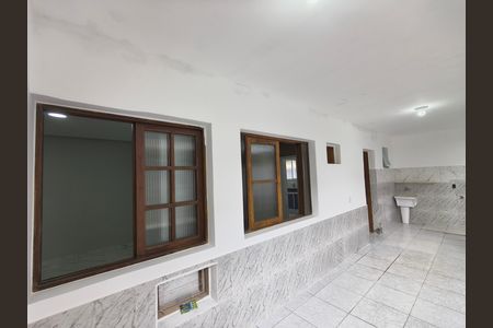 Casa para alugar com 150m², 4 quartos e 5 vagas