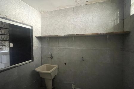 Área de Serviço de casa para alugar com 2 quartos, 90m² em Vila Sarapui, Duque de Caxias