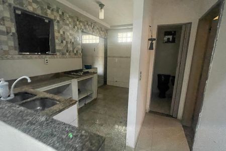Cozinha de casa para alugar com 2 quartos, 90m² em Vila Sarapui, Duque de Caxias