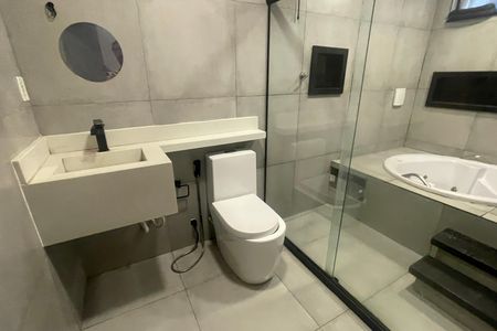 Banheiro 2 de casa para alugar com 2 quartos, 90m² em Vila Sarapui, Duque de Caxias