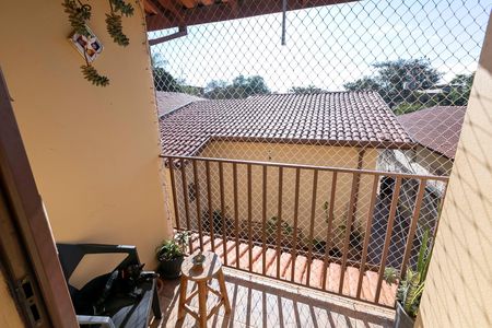Casa à venda com 216m², 2 quartos e 2 vagas Casa à venda com 216m², 2 quartos e 2 vagasVARANDA