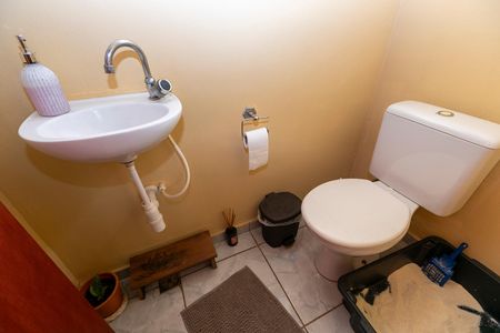 Casa à venda com 216m², 2 quartos e 2 vagas Casa à venda com 216m², 2 quartos e 2 vagasLAVABO