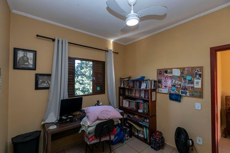 Casa à venda com 216m², 2 quartos e 2 vagas Casa à venda com 216m², 2 quartos e 2 vagasQUARTO Nº 1