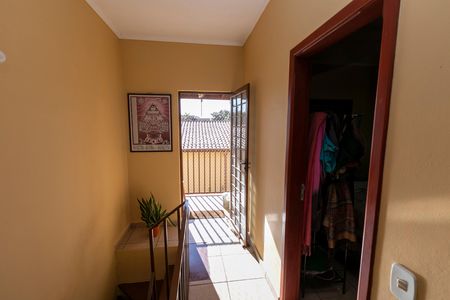 VARANDA de casa à venda com 2 quartos, 216m² em Residencial Terra Nova, Campinas
