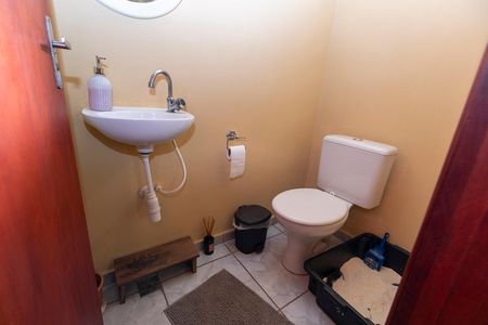 Casa à venda com 216m², 2 quartos e 2 vagas Casa à venda com 216m², 2 quartos e 2 vagasLAVABO