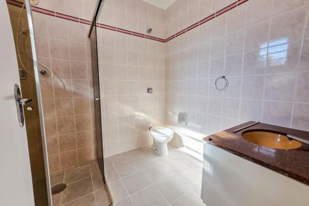 Casa para alugar com 245m², 3 quartos e 3 vagas