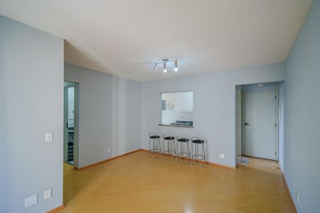 Sala de apartamento para alugar com 3 quartos, 74m² em Jardim Peri Peri, São Paulo