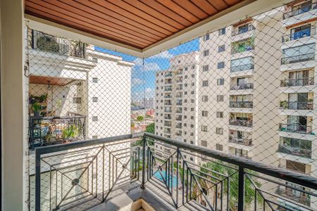 Apartamento para alugar com 74m², 3 quartos e 2 vagas Apartamento para alugar com 74m², 3 quartos e 2 vagasVaranda