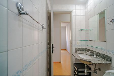 Apartamento para alugar com 74m², 3 quartos e 2 vagas Apartamento para alugar com 74m², 3 quartos e 2 vagasBanheiro