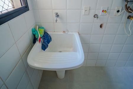 Apartamento para alugar com 74m², 3 quartos e 2 vagas Apartamento para alugar com 74m², 3 quartos e 2 vagasÁrea de Serviço