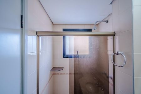 Apartamento para alugar com 74m², 3 quartos e 2 vagas Apartamento para alugar com 74m², 3 quartos e 2 vagasBanheiro da Suíte