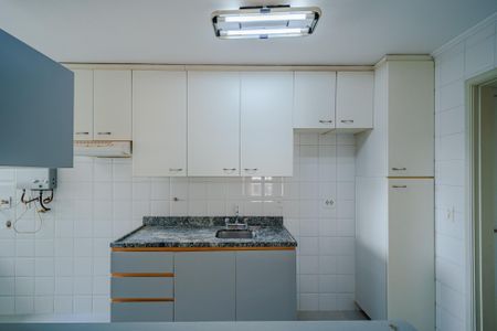 Apartamento para alugar com 74m², 3 quartos e 2 vagas Apartamento para alugar com 74m², 3 quartos e 2 vagasCozinha