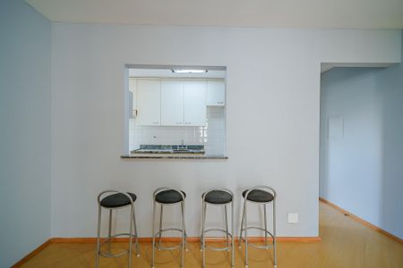 Apartamento para alugar com 74m², 3 quartos e 2 vagas Apartamento para alugar com 74m², 3 quartos e 2 vagasCozinha
