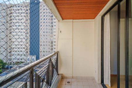 Apartamento para alugar com 74m², 3 quartos e 2 vagas Apartamento para alugar com 74m², 3 quartos e 2 vagasVaranda