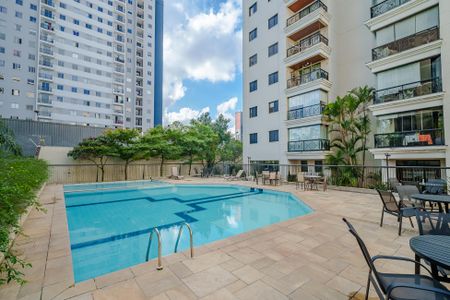 Apartamento para alugar com 74m², 3 quartos e 2 vagas Apartamento para alugar com 74m², 3 quartos e 2 vagasÁrea comum - Piscina