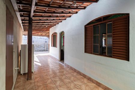 Casa à venda com 375m², 3 quartos e 3 vagasEntrada