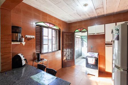 Casa à venda com 375m², 3 quartos e 3 vagasCozinha