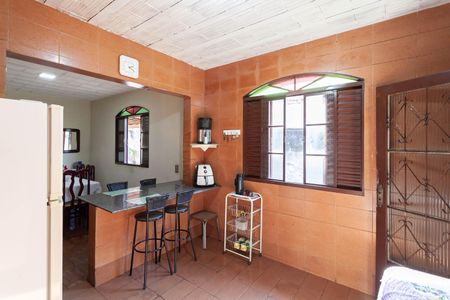 Casa à venda com 375m², 3 quartos e 3 vagasCozinha