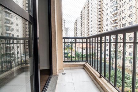 Apartamento à venda com 59m², 2 quartos e 1 vaga Apartamento à venda com 59m², 2 quartos e 1 vagaVaranda