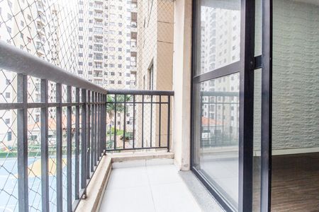 Apartamento à venda com 59m², 2 quartos e 1 vaga Apartamento à venda com 59m², 2 quartos e 1 vagaVaranda