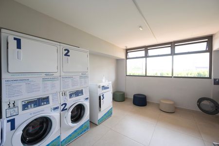 Studio para alugar com 26m², 1 quarto e 1 vaga Studio para alugar com 26m², 1 quarto e 1 vagaLavanderia
