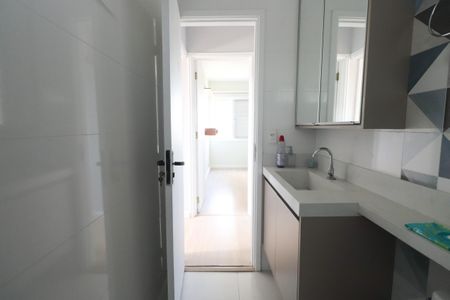 Apartamento à venda com 52m², 2 quartos e 1 vaga Apartamento à venda com 52m², 2 quartos e 1 vagaBanheiro