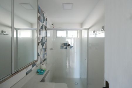 Apartamento à venda com 52m², 2 quartos e 1 vaga Apartamento à venda com 52m², 2 quartos e 1 vagaBanheiro