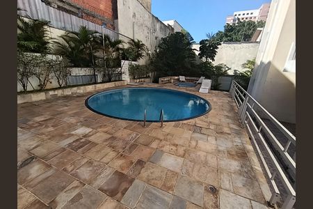 Apartamento para alugar com 36m², 1 quarto e 1 vaga Apartamento para alugar com 36m², 1 quarto e 1 vagaPiscina