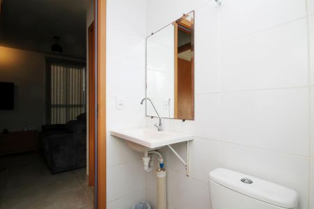 Apartamento para alugar com 38m², 2 quartos e 1 vaga Apartamento para alugar com 38m², 2 quartos e 1 vagaBanheiro