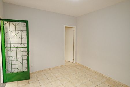 Sala de apartamento para alugar com 1 quarto, 40m² em Guaratiba, Rio de Janeiro