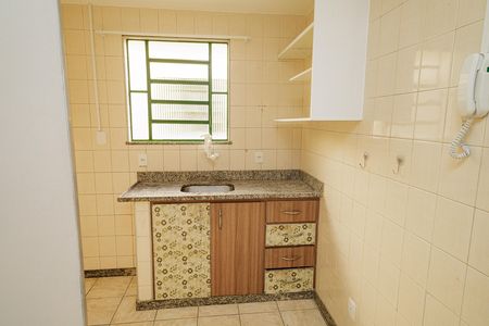 Cozinha de apartamento para alugar com 1 quarto, 40m² em Guaratiba, Rio de Janeiro
