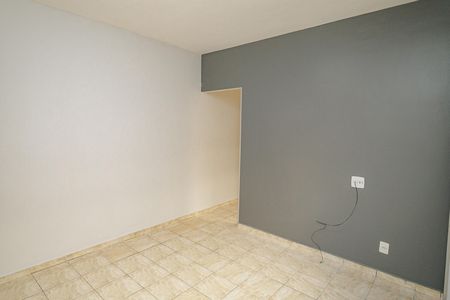 Sala de apartamento para alugar com 1 quarto, 40m² em Guaratiba, Rio de Janeiro